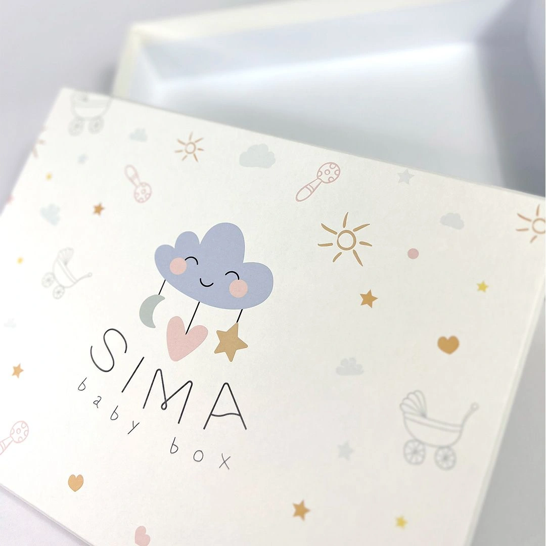 Білі картонні коробки з повнокольоровим друком та лого Sima