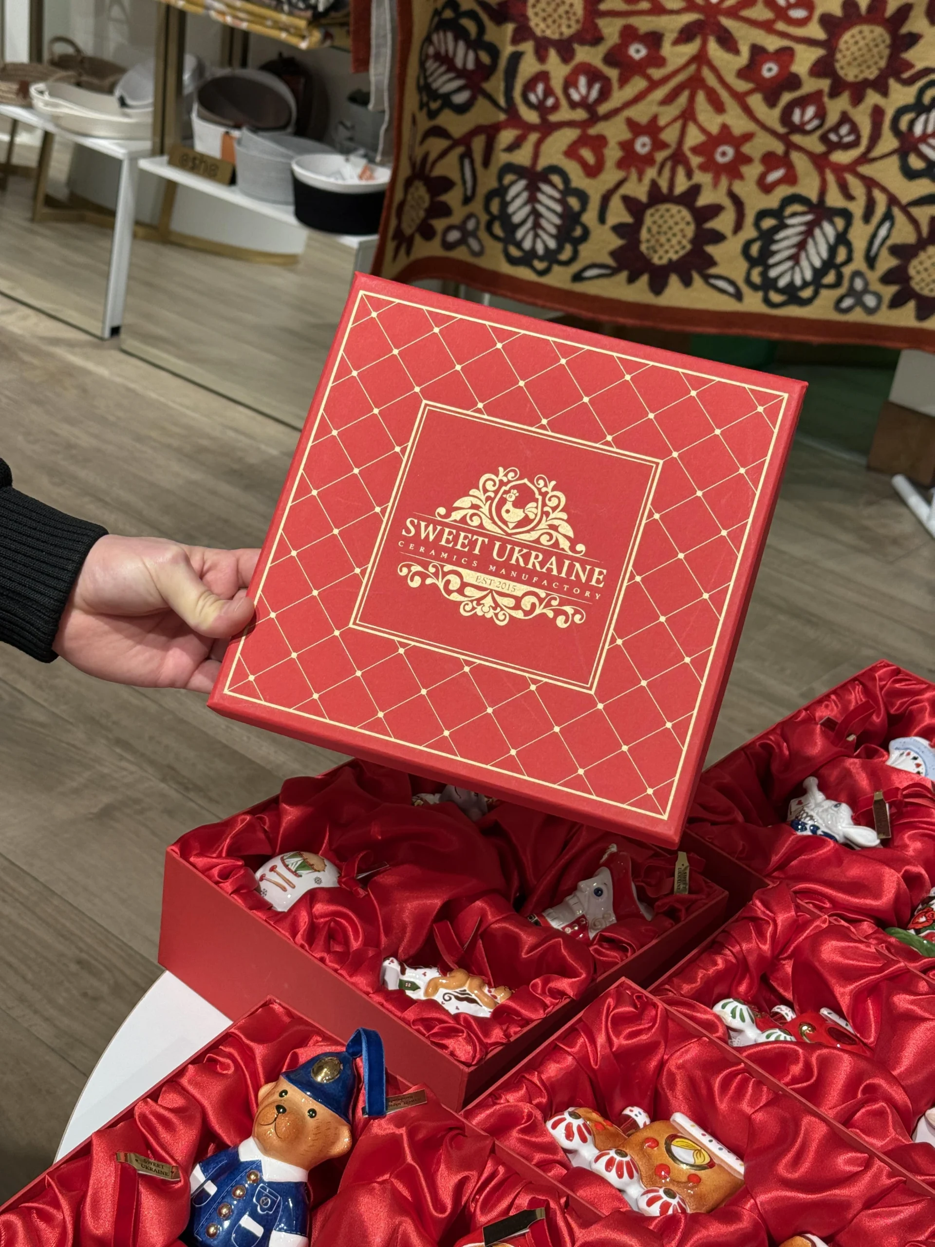 Коробки для повітряних кульок