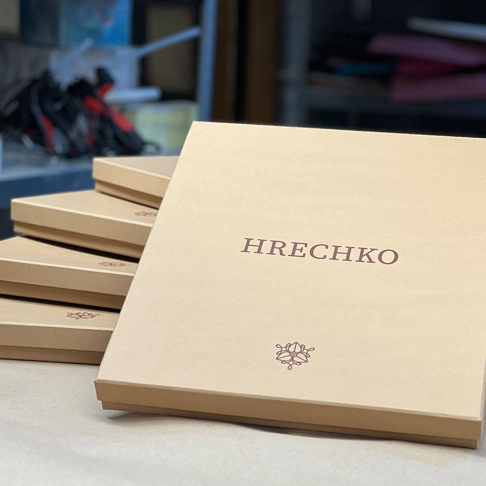 Коробки для одягу з крафт паперу Hrechko