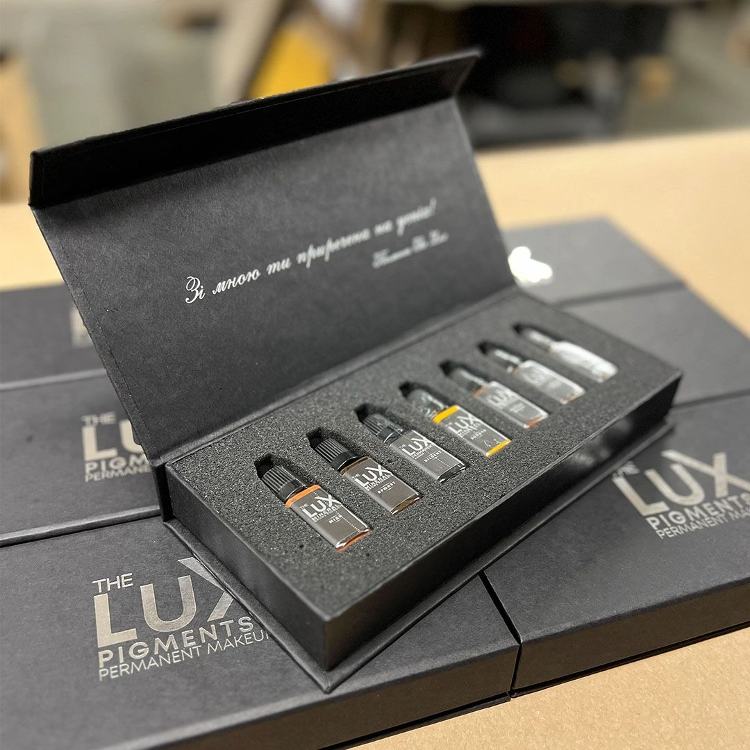 Чорні коробочки з ложементом The Lux Pigments