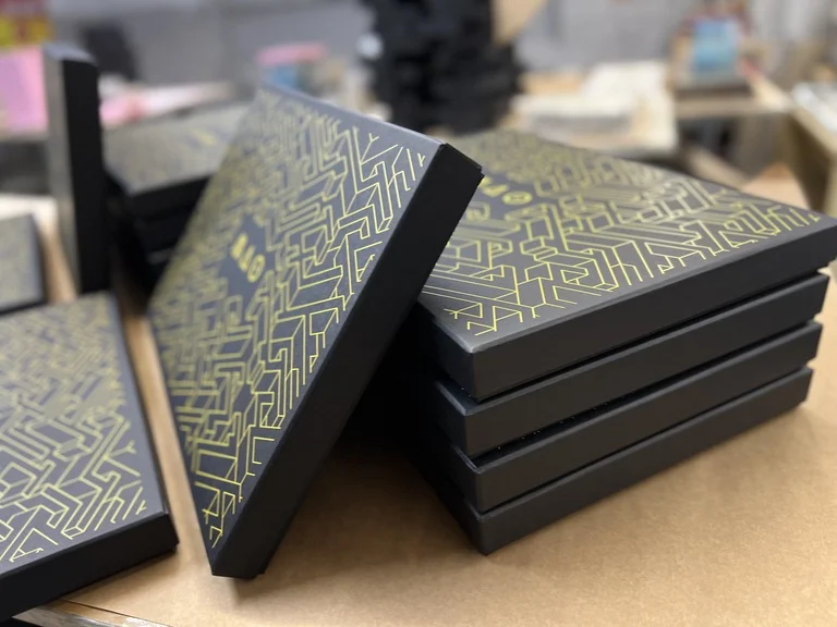 Пакування для дизайн-проєктів MAO