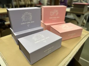 Коробки на магніті для пакування подарунків Girly Girl Box