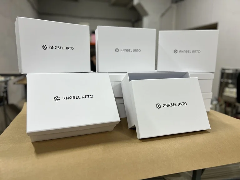 Упаковка для жіночого одягу Anabel Arto