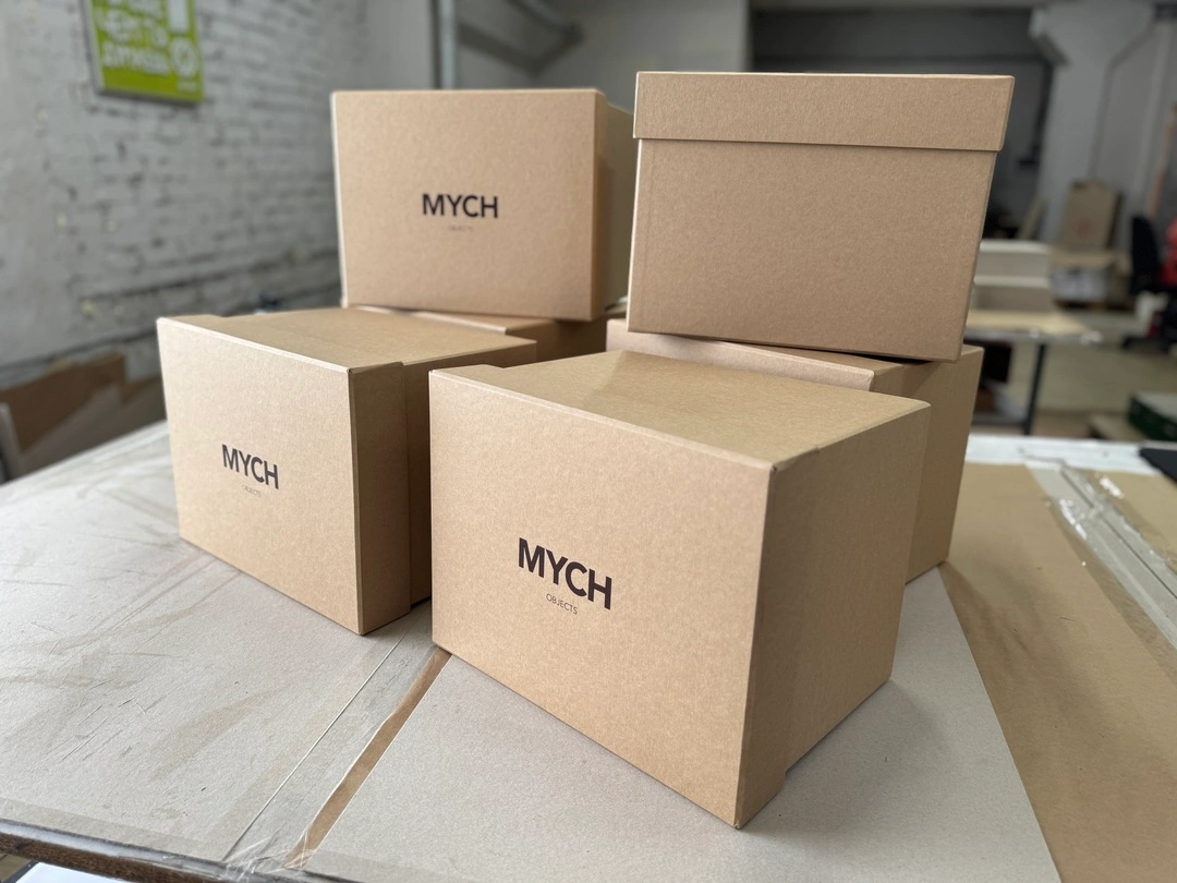 Крафтові коробки для керамічних виробів з лого MYCH