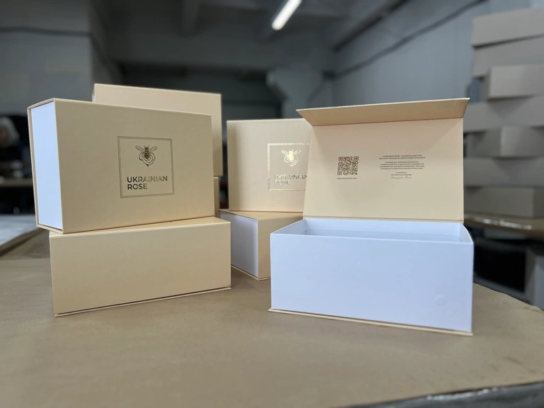 Упаковка для косметики под заказ Ukrainian Rose