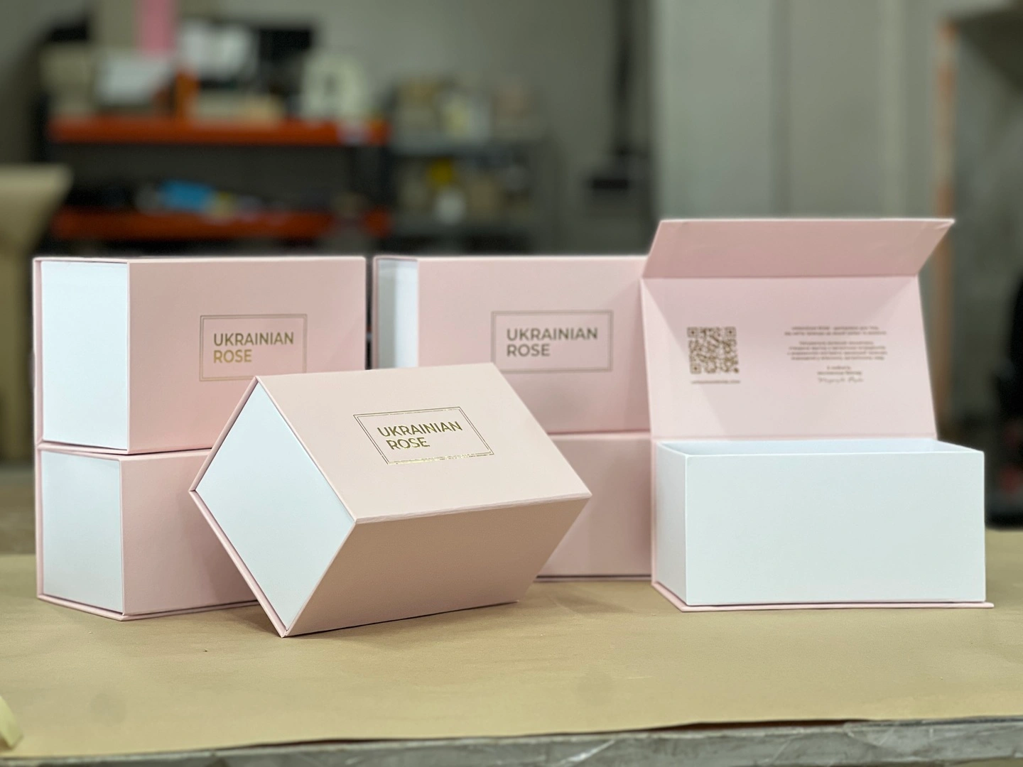 Коробочки для косметики з логотипом Ukrainian Rose оптом
