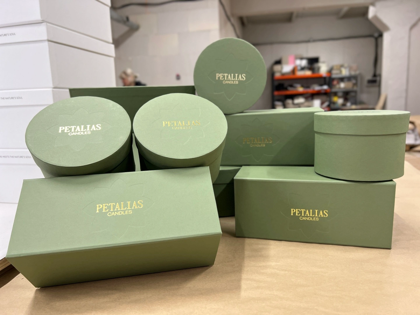 Зелені коробки для свічок PETALIAS