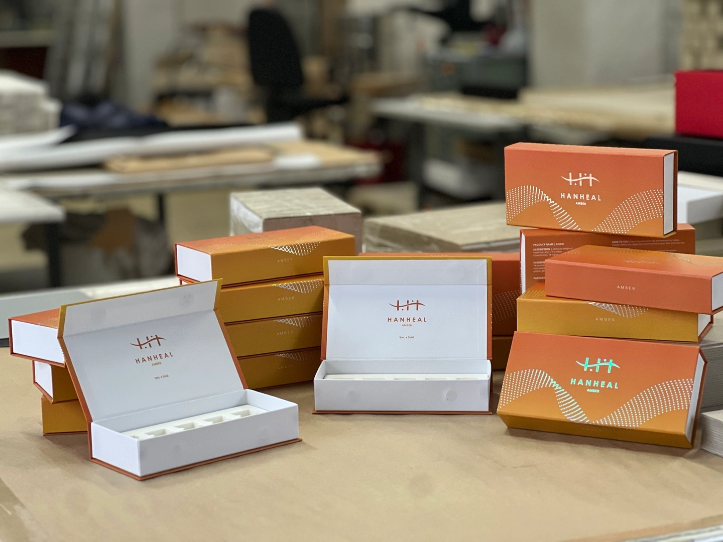 Коробка для косметики з повнокольоровим друком та логотипом Hanheal