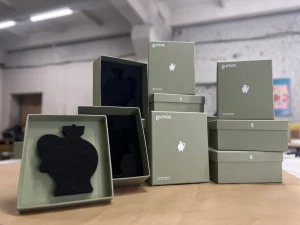 Оливкові коробки для свічок з логотипом Gurtok під замовлення