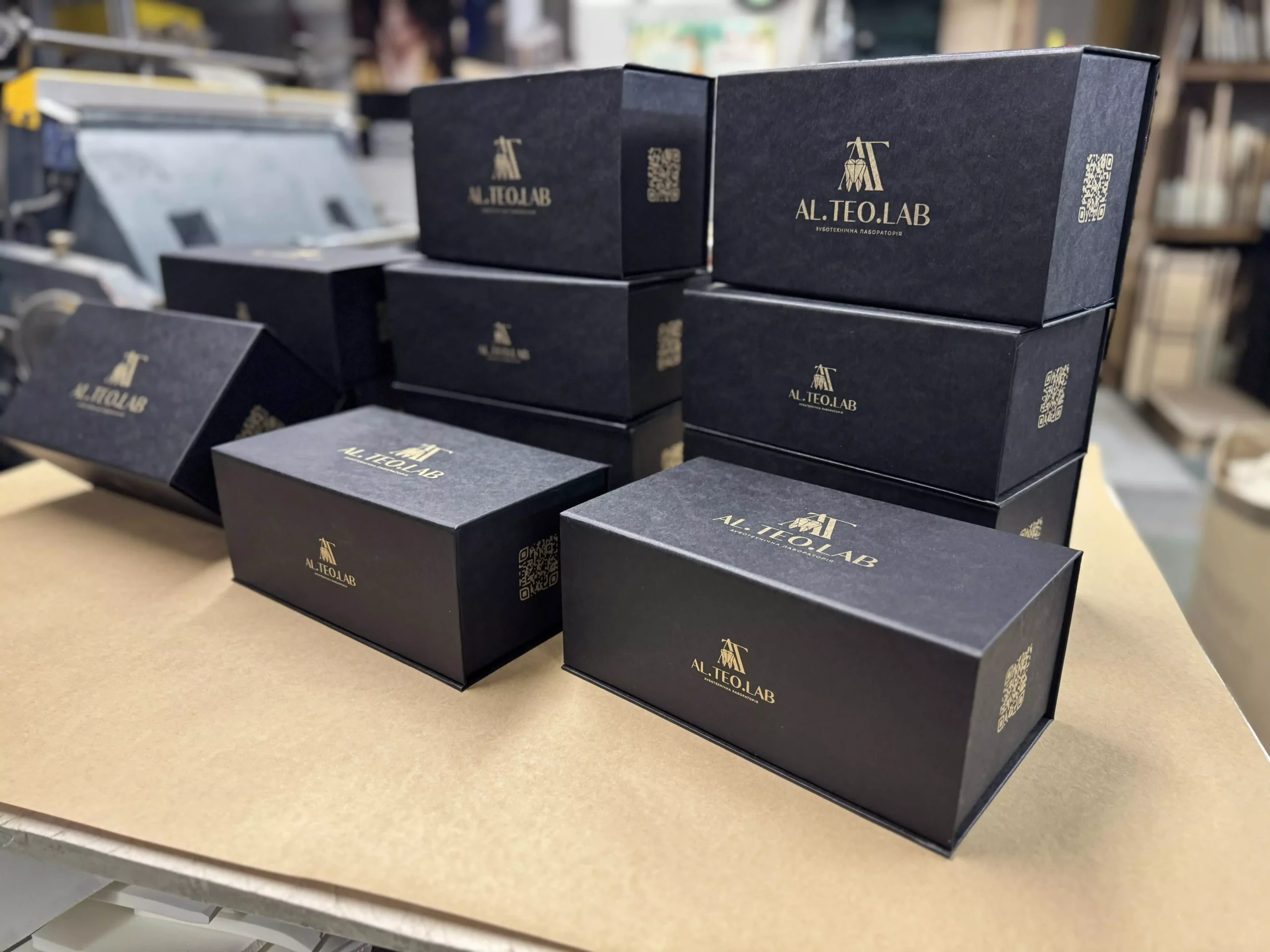 Коробки для пакування зубних протезів AL.TEO.LAB