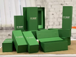 Коробки для пакування статуетки. Компанія BASF