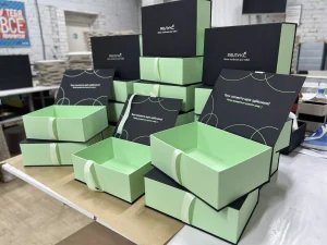 Коробки для подарунків. Компанія Яблукс