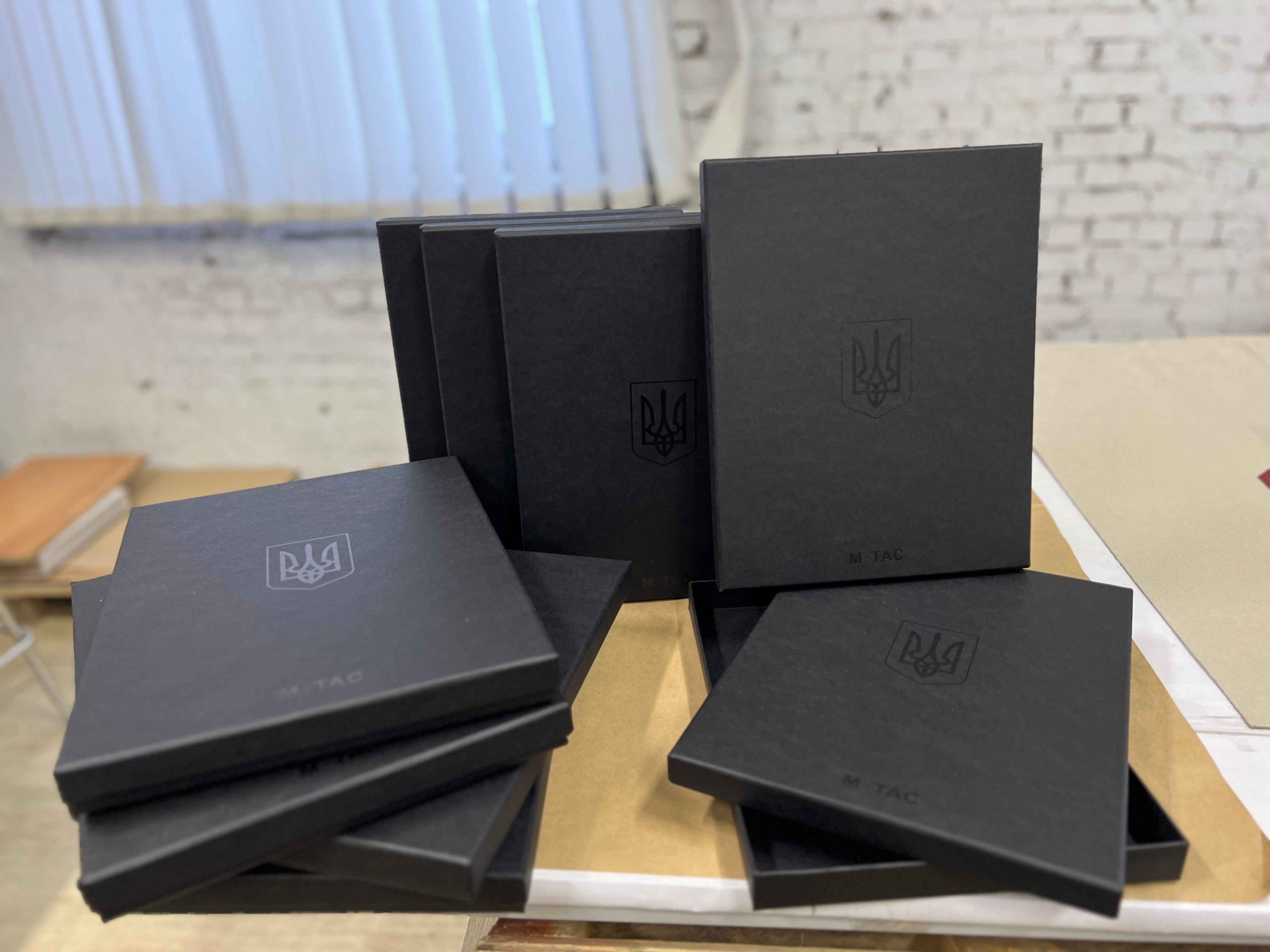 Коробки для пакування одягу M-TAC1