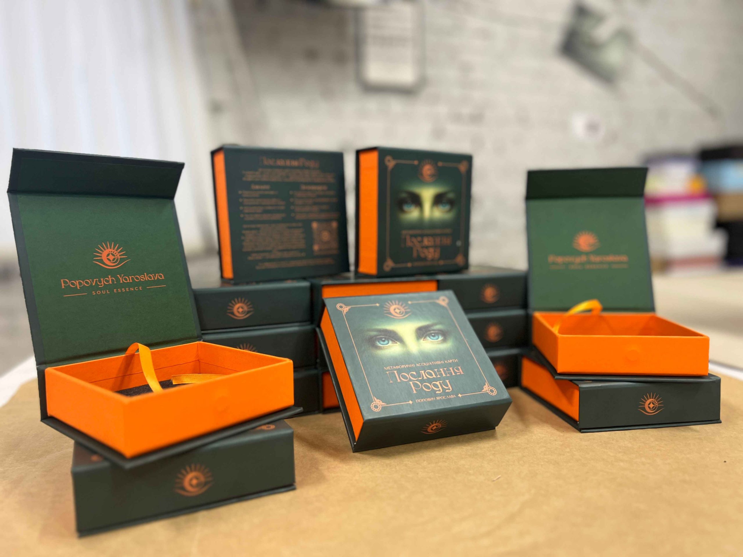 Ексклюзивні коробки для метафоричних карт «Послання роду» 1