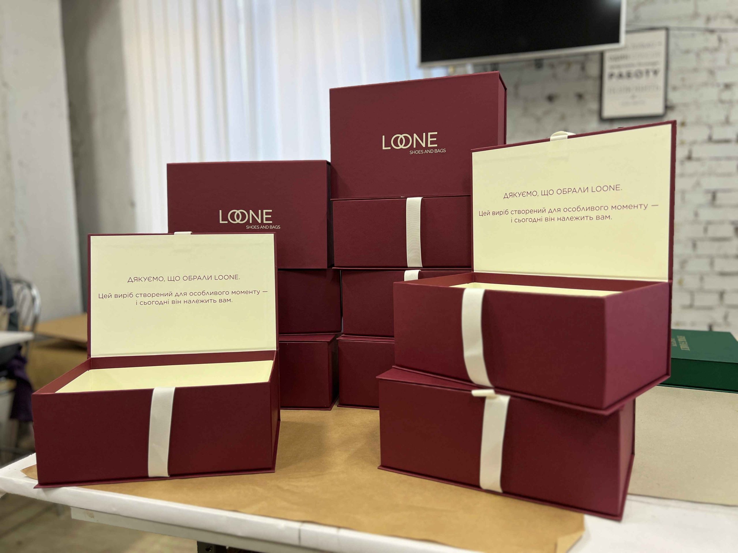 Коробки на стрічках для взуття та сумок LOONE 2