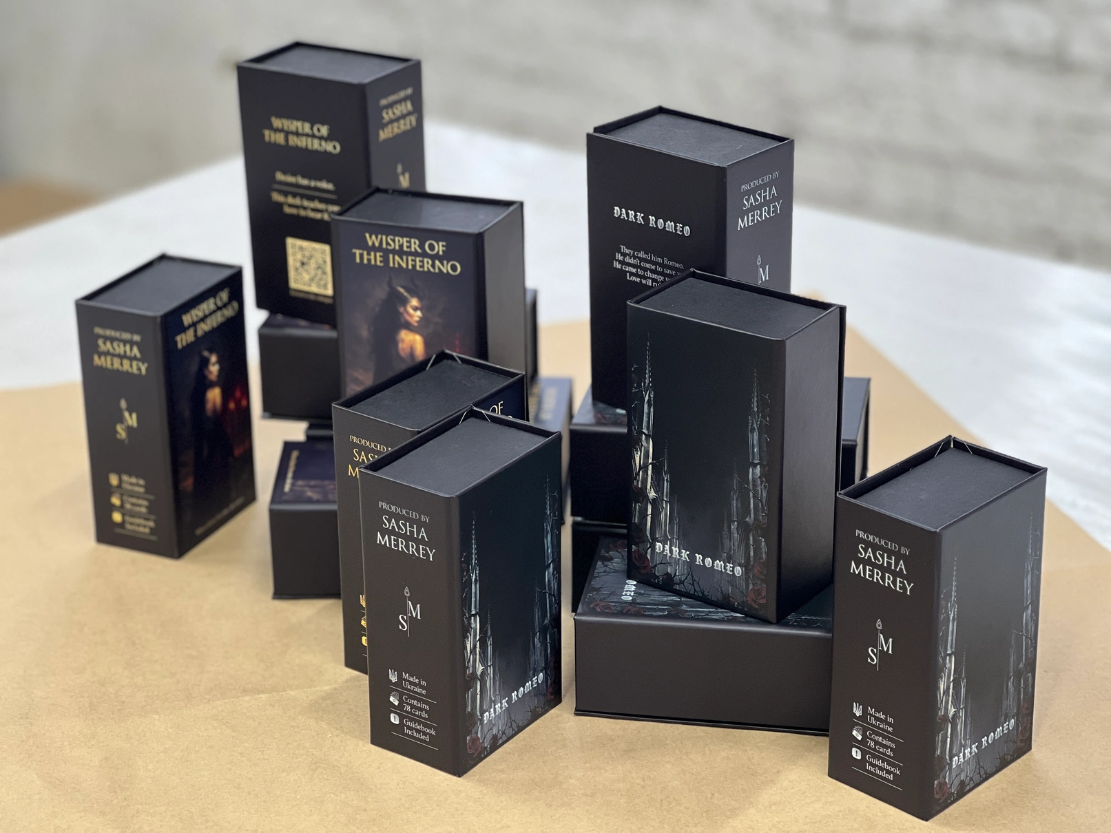 Коробки на магнітах для карт Sasha Merry — Виробництво Boxes