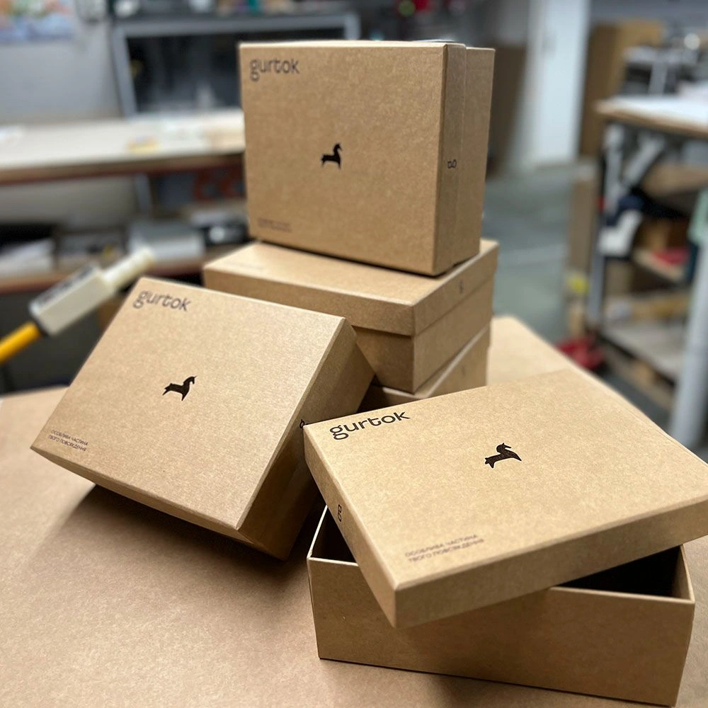 Premium Packaging for the Statuette 2