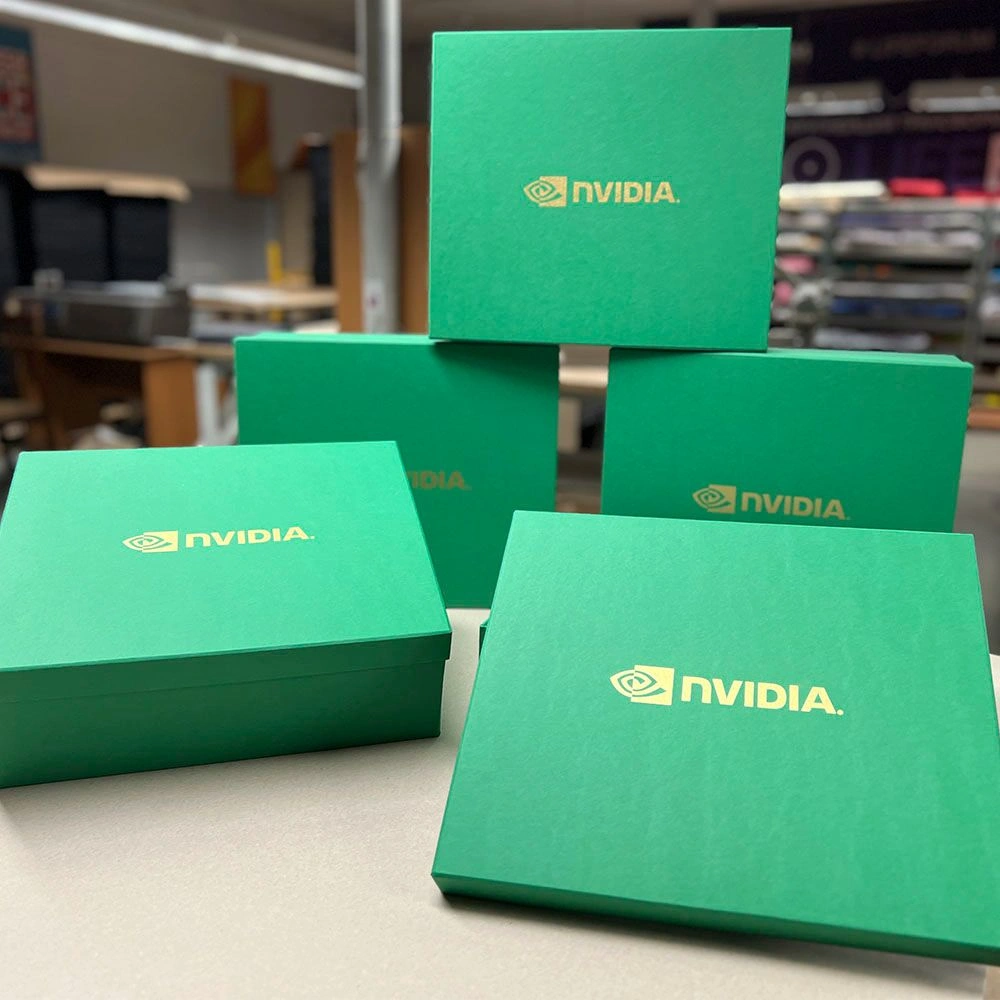 Великі коробки Nvidia 3