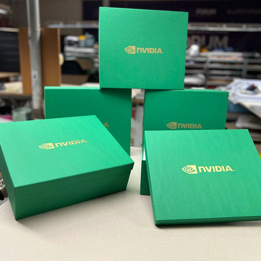 Великі коробки Nvidia 4
